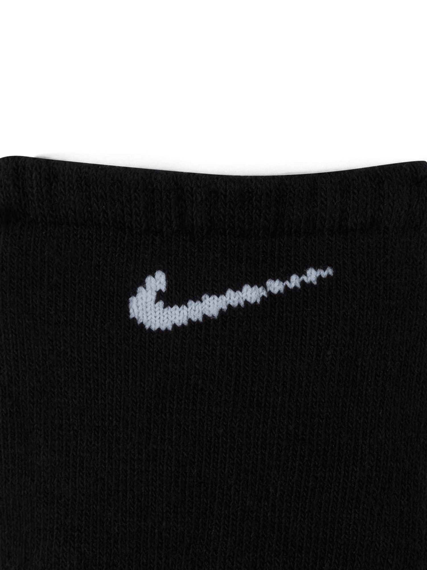Nike Everyday Cushioned No Show Socks (3 Pairs)
