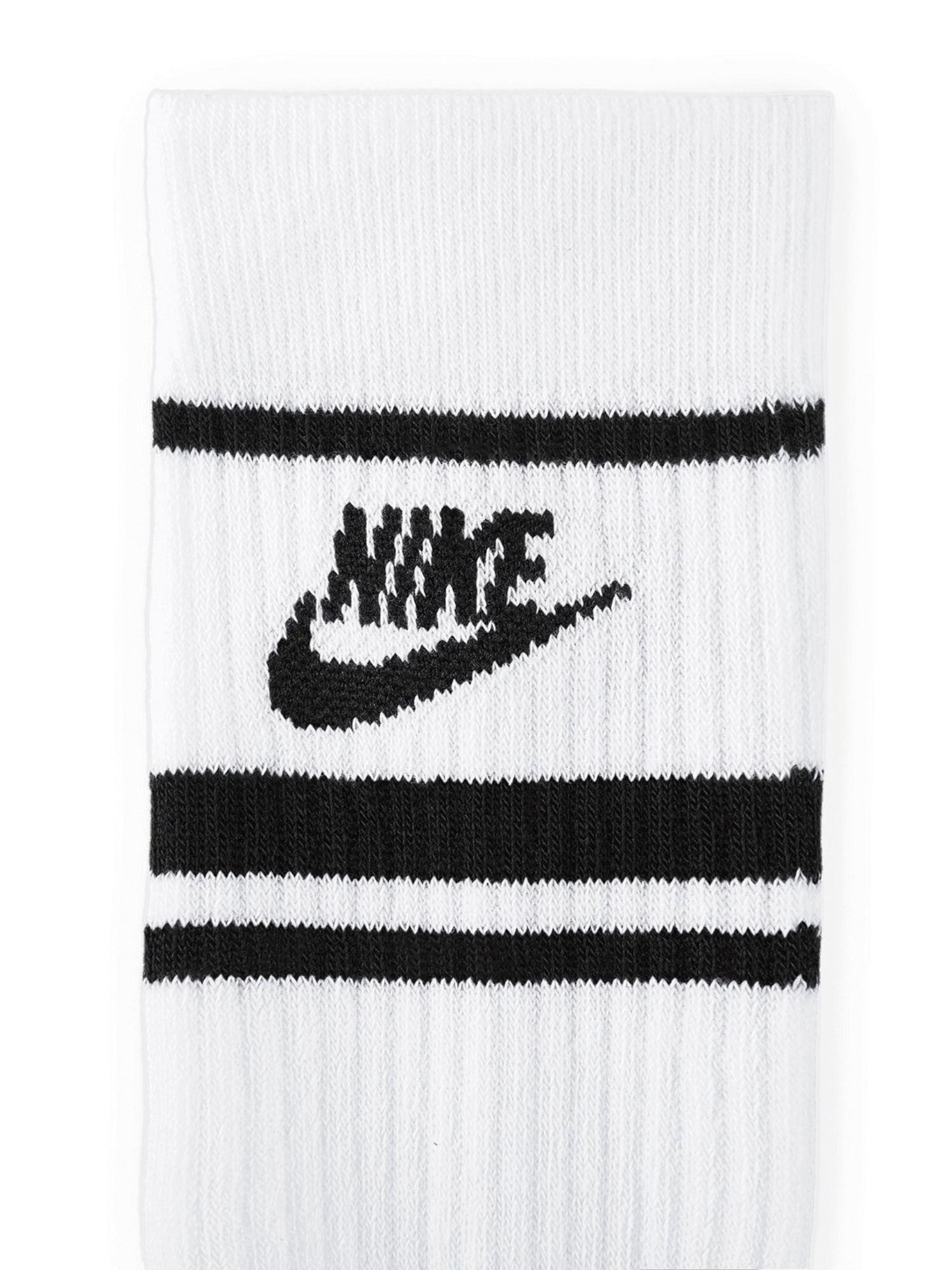 Nike Dri-Fit Sportswear Everyday Essential Socks (3 Pairs)